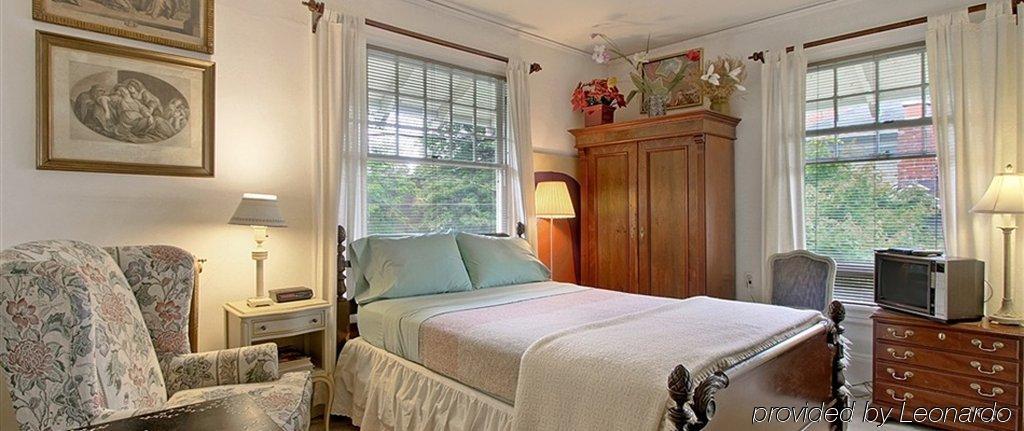 On Broadway Bed & Breakfast